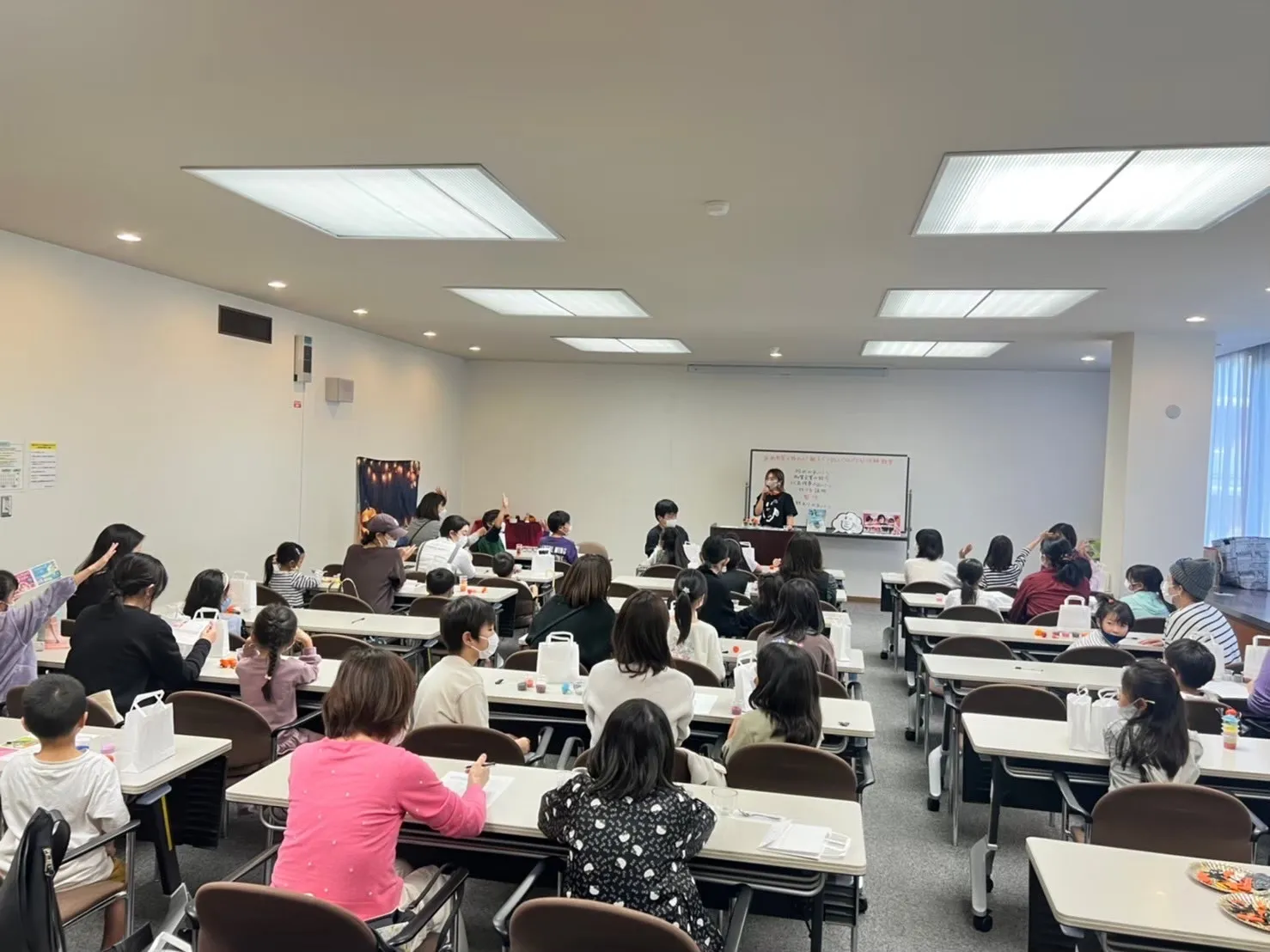 チームビルディング研修でのサンドアートワークショップ