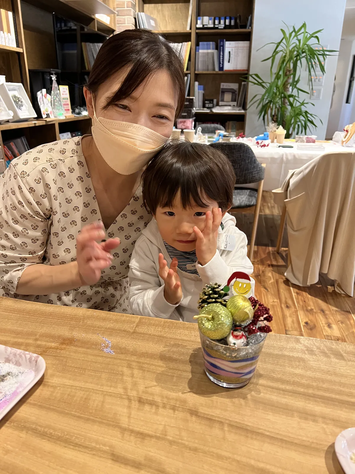 親子で手作りしたクリスマスサンドアート